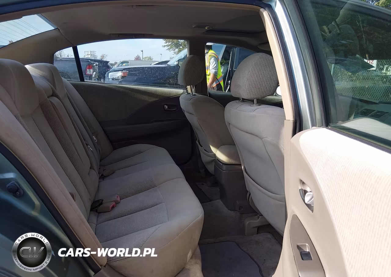 2004 Nissan Altima 2.5 S VIN:1N4AL11D34C192821 - 8