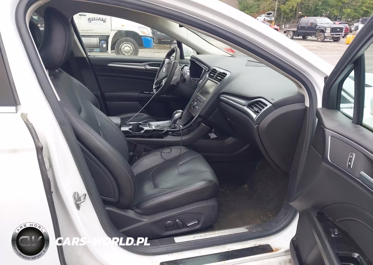 2016 Ford Fusion Titanium VIN:3FA6P0K95GR135816 - 5