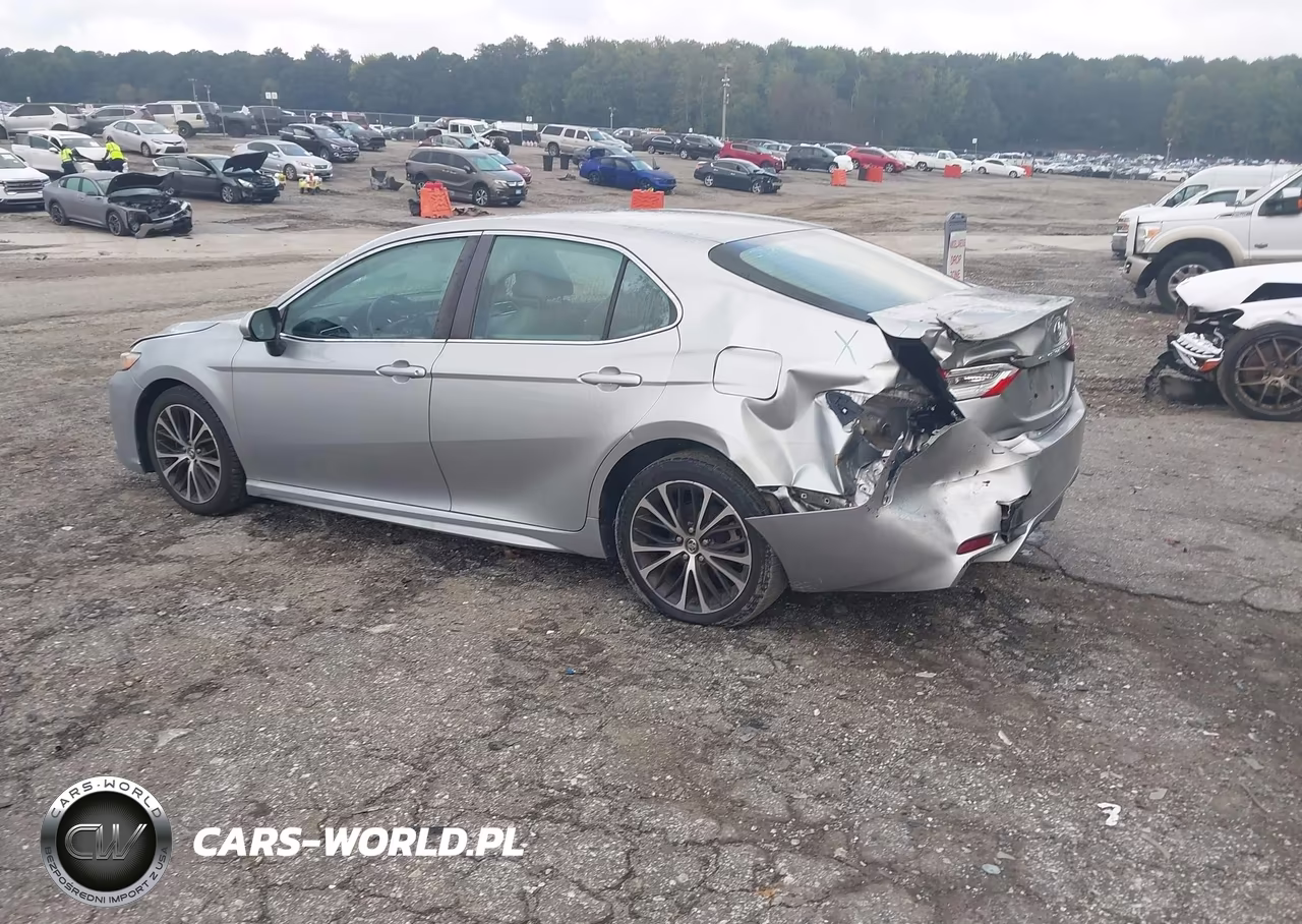 2018 Toyota Camry Se VIN:4T1B11HK6JU584198 - 3