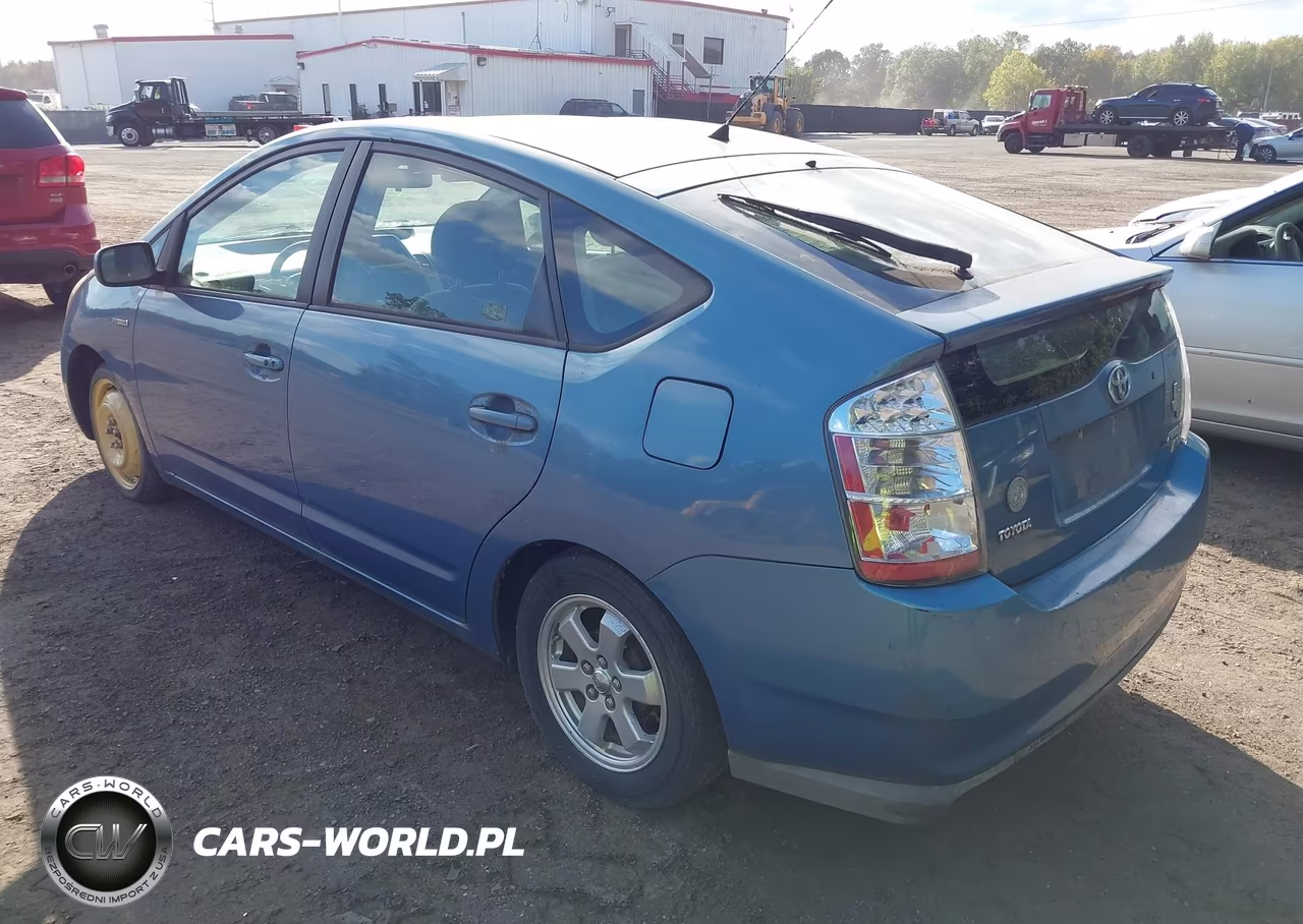 2008 Toyota Prius VIN:JTDKB20UX87815570 - 3