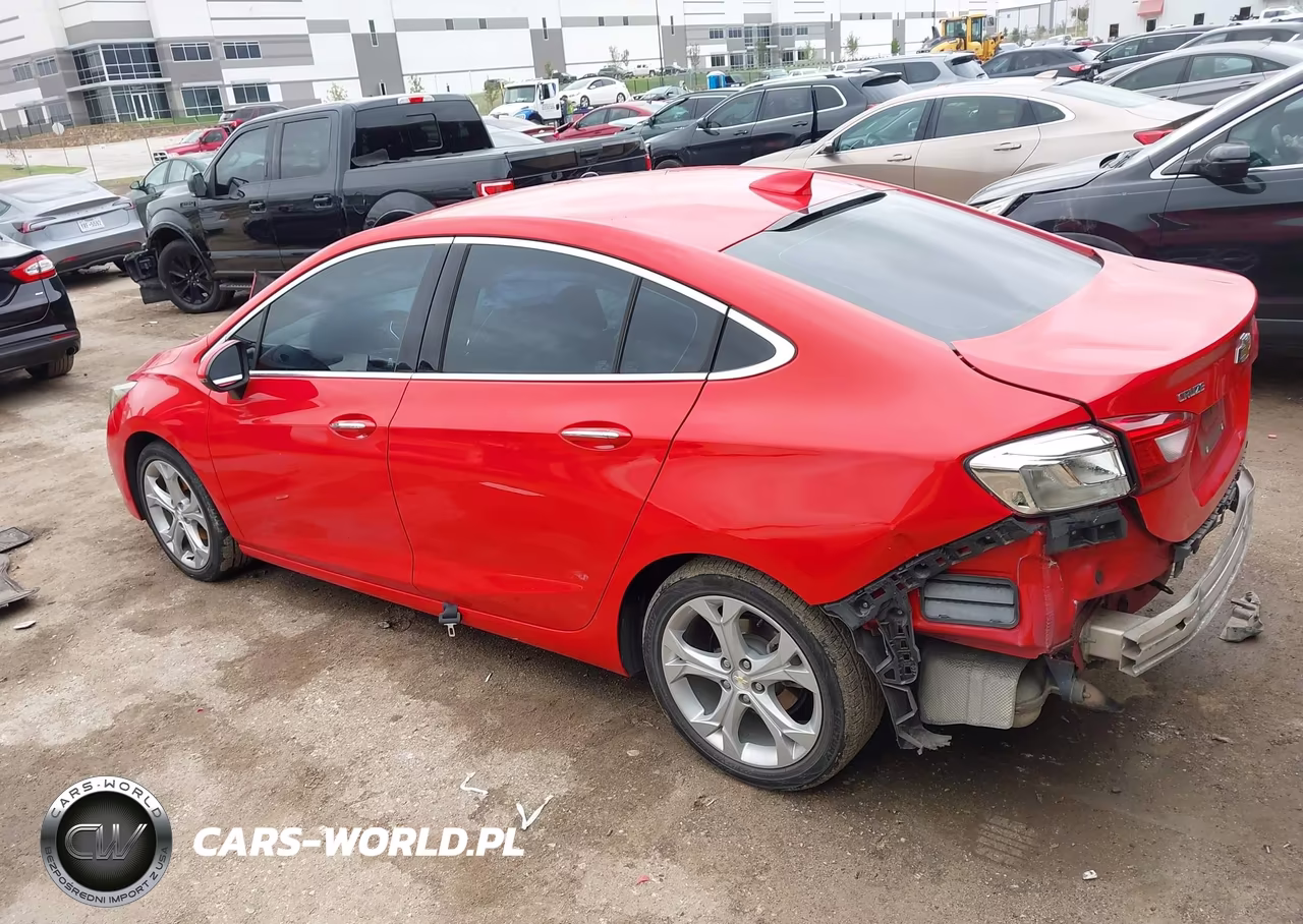 2018 Chevrolet Cruze Premier Auto VIN:1G1BF5SM9J7180715 - 12