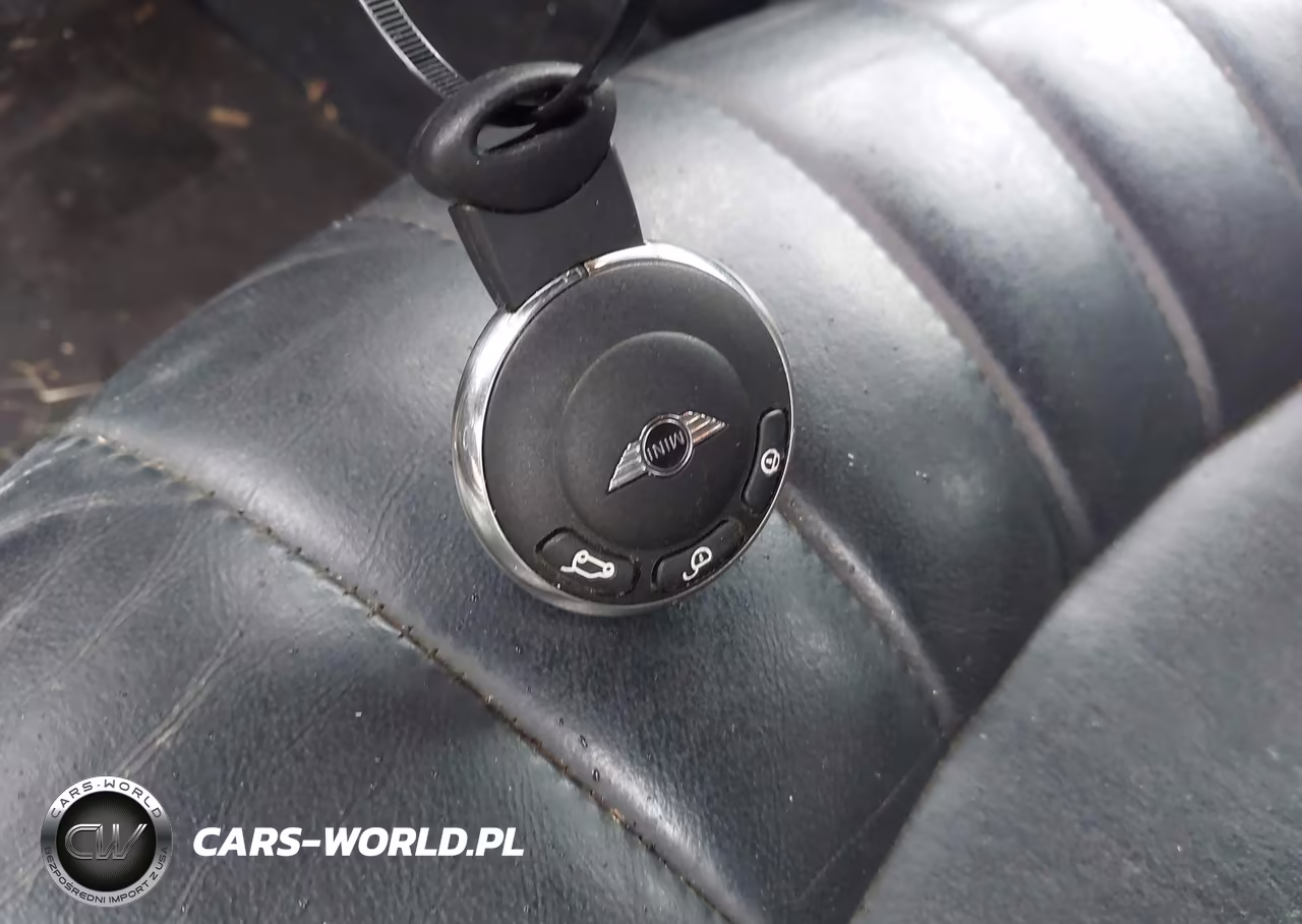2010 Mini Cooper S VIN:WMWMS3C5XATZ85280 - 11