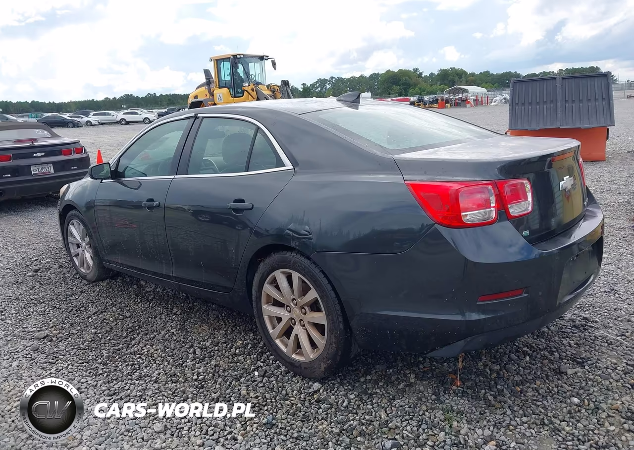 2015 Chevrolet Malibu 2Lt VIN:1G11D5SL3FF162121 - 3
