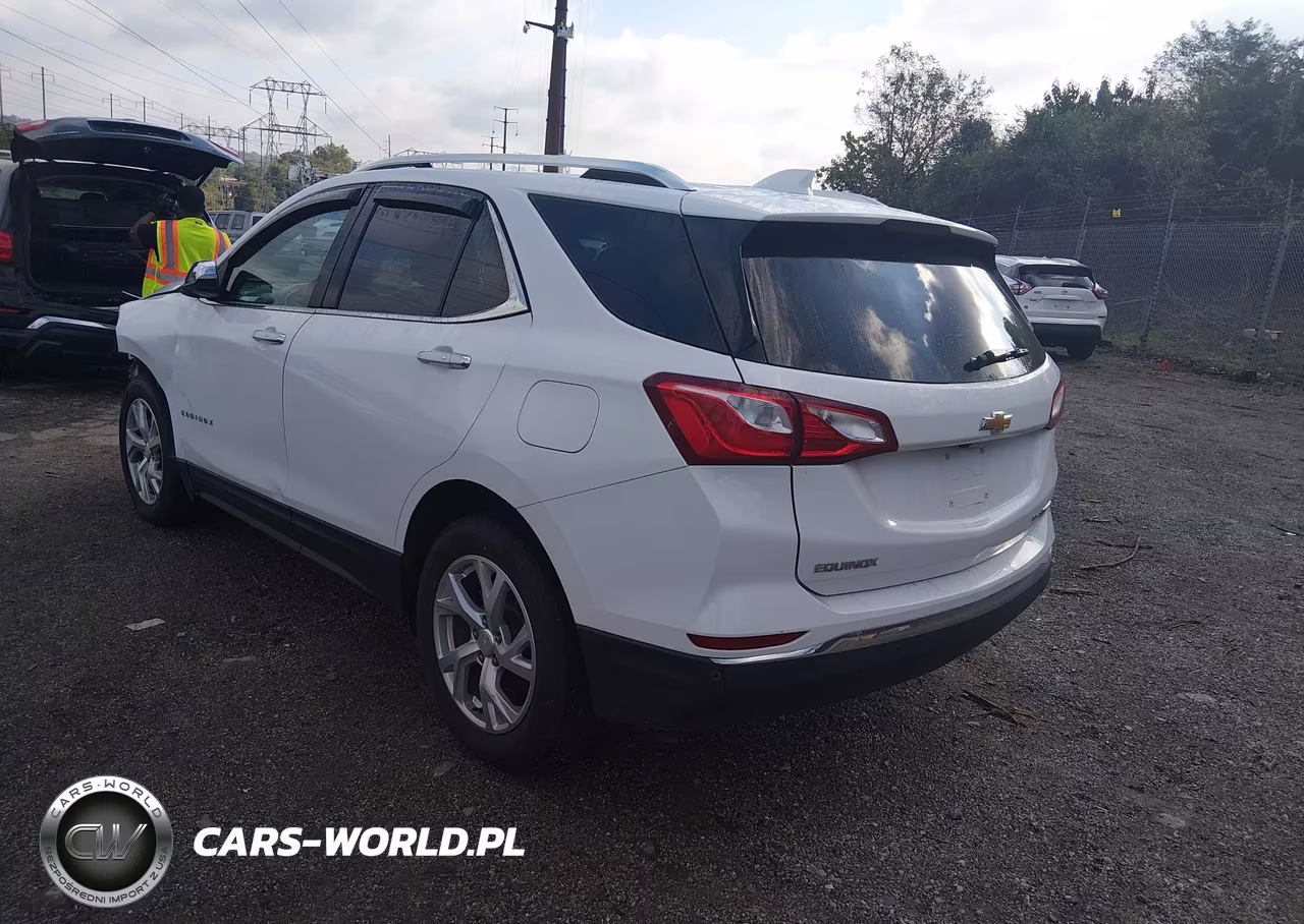 2018 Chevrolet Equinox Premier VIN:3GNAXVEV8JS525116 - 3
