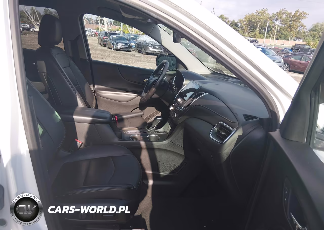 2018 Chevrolet Equinox Premier VIN:3GNAXVEV8JS525116 - 5
