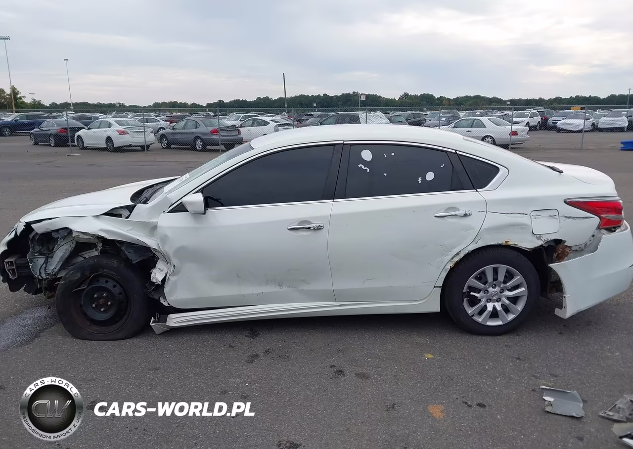 2015 Nissan Altima 2.5 S VIN:1N4AL3AP0FN392150 - 14