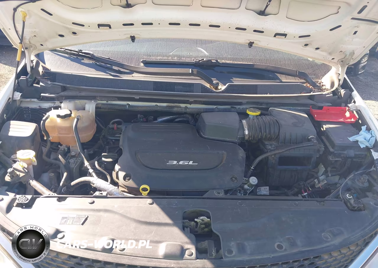 2018 Chrysler Pacifica Touring L VIN:2C4RC1BG5JR234706 - 10