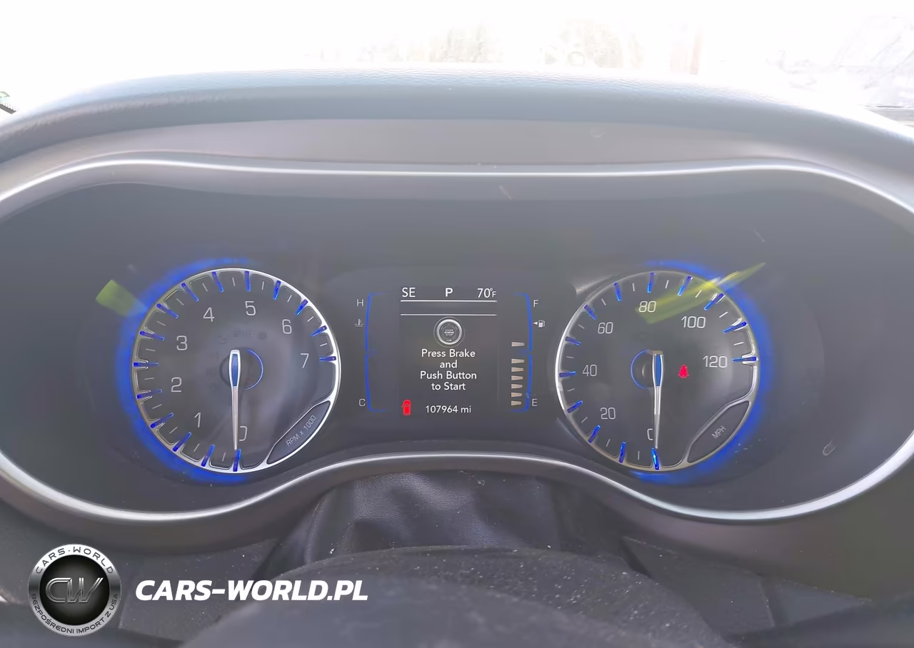 2018 Chrysler Pacifica Touring L VIN:2C4RC1BG5JR234706 - 7