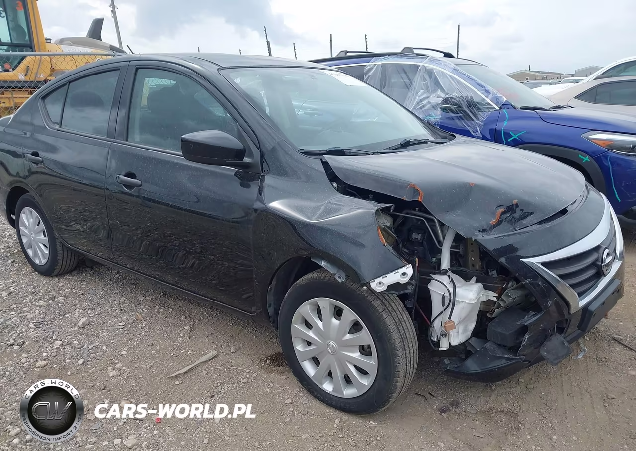 2019 Nissan Versa 1.6 S+