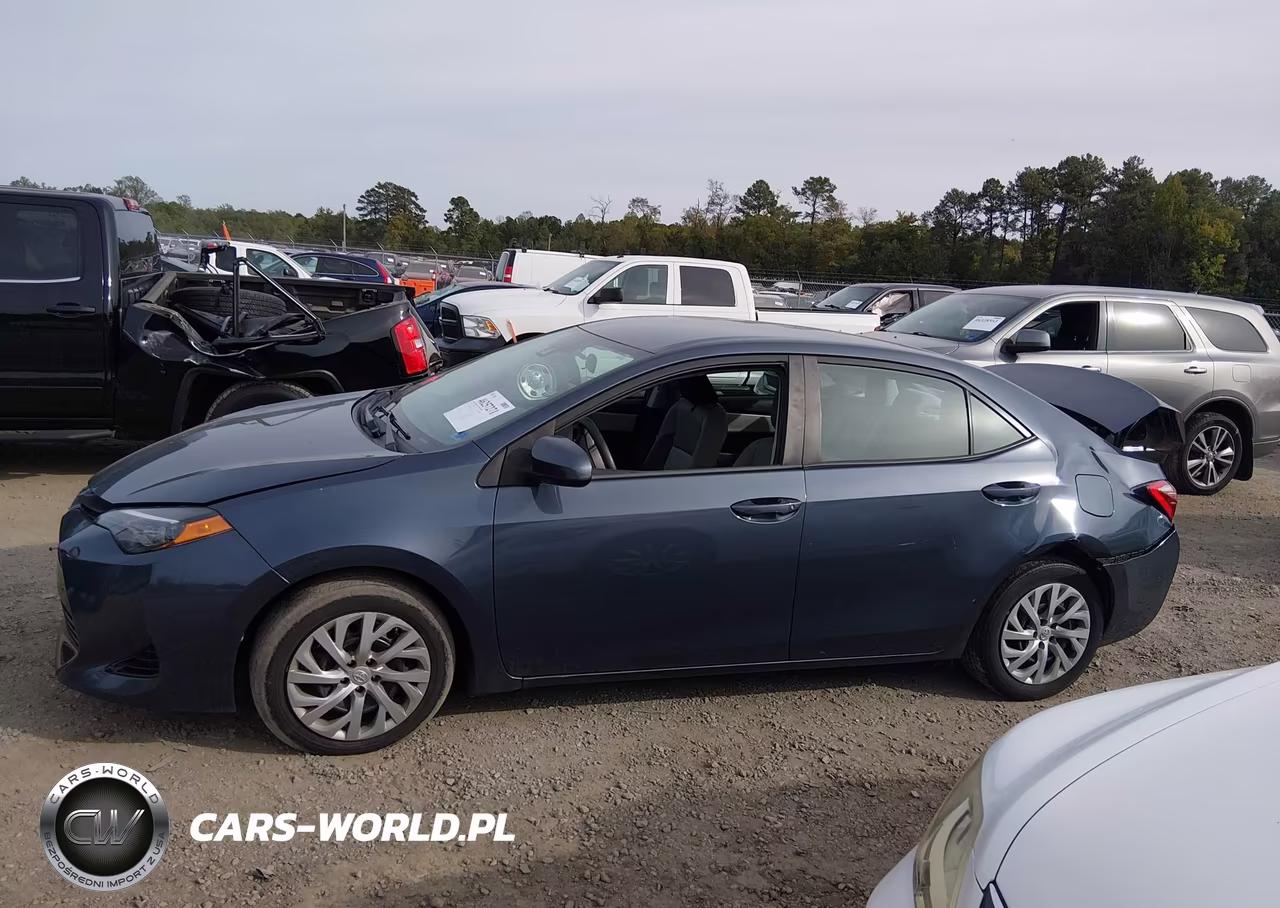 2019 Toyota Corolla Le VIN:2T1BURHE4KC138750 - 14