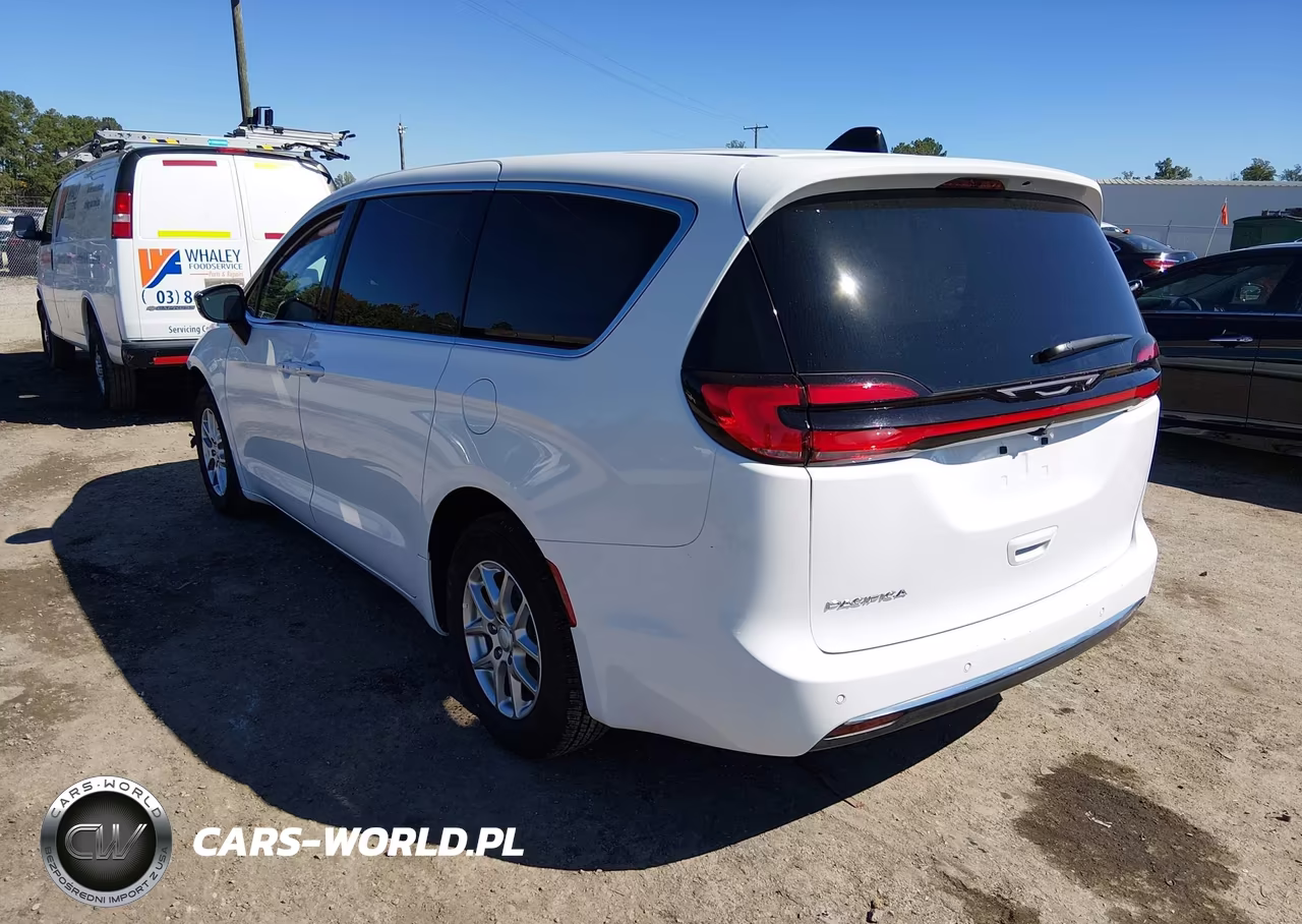 2027 Chrysler Pacifica VIN:2C4RC1BG8VR579511 - 3
