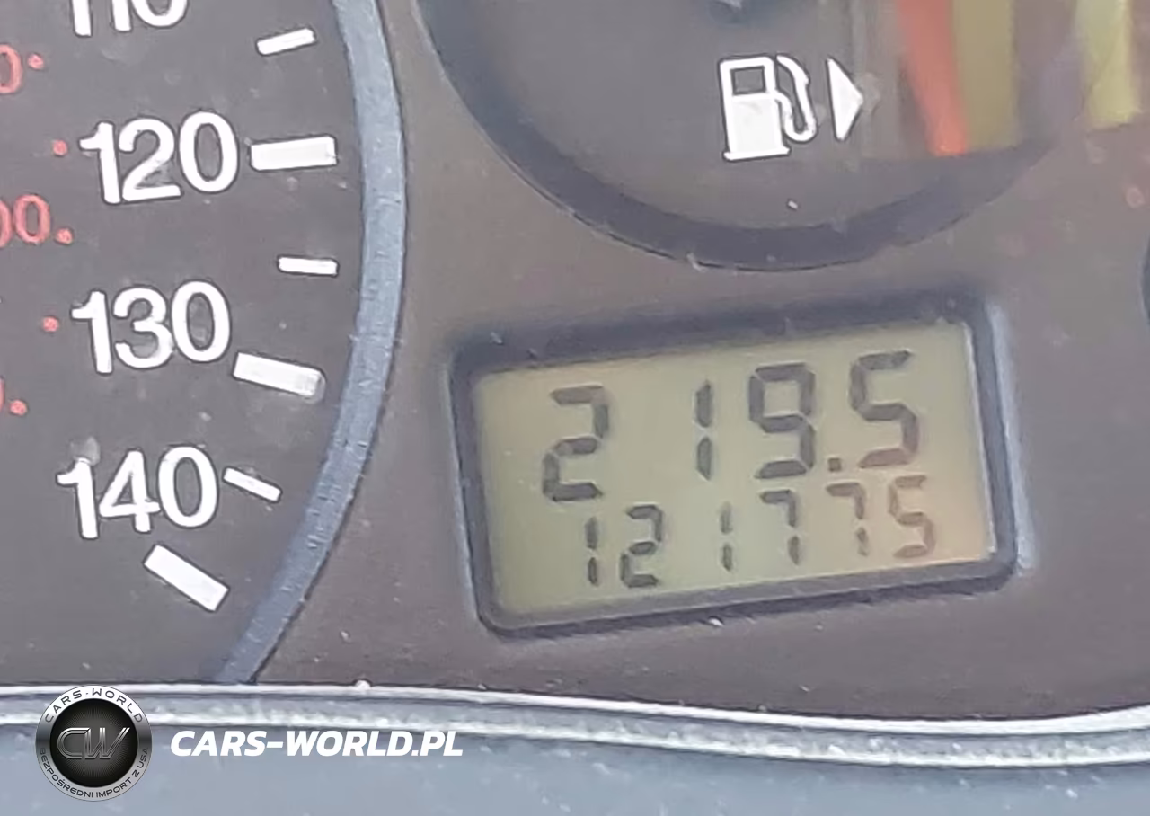 2003 Ford Focus Se VIN:1FAHP343X3W131058 - 16