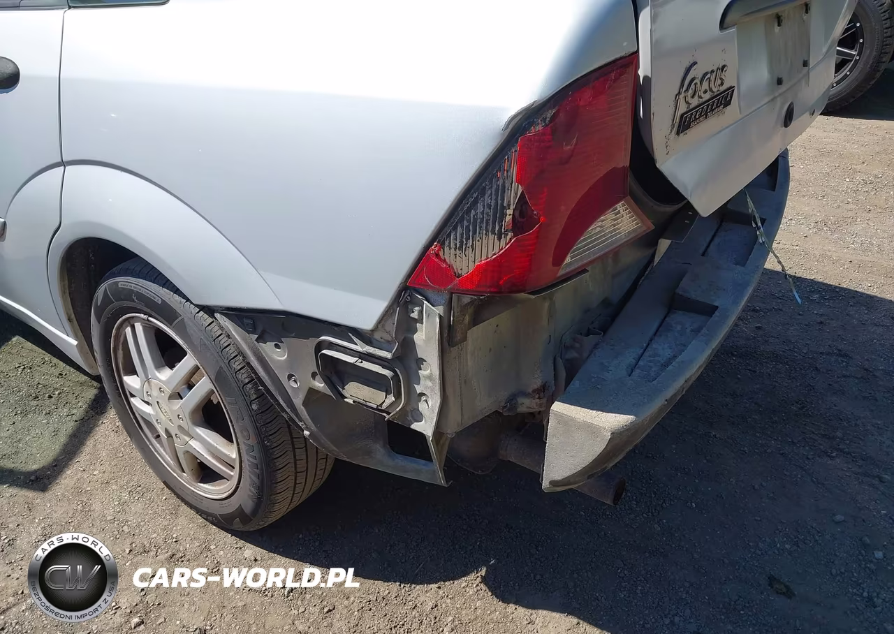2003 Ford Focus Se VIN:1FAHP343X3W131058 - 6