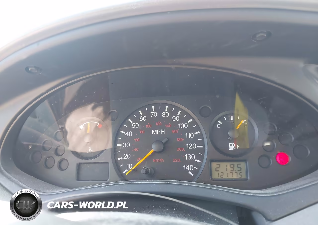 2003 Ford Focus Se VIN:1FAHP343X3W131058 - 7