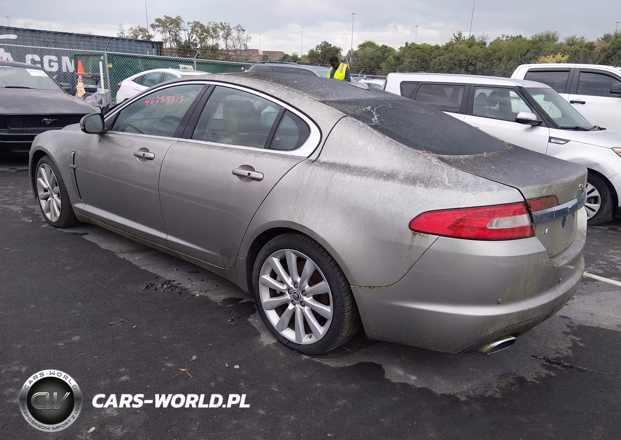 2011 Jaguar Xf Premium VIN:SAJWA0GB0BLS19090 - 3