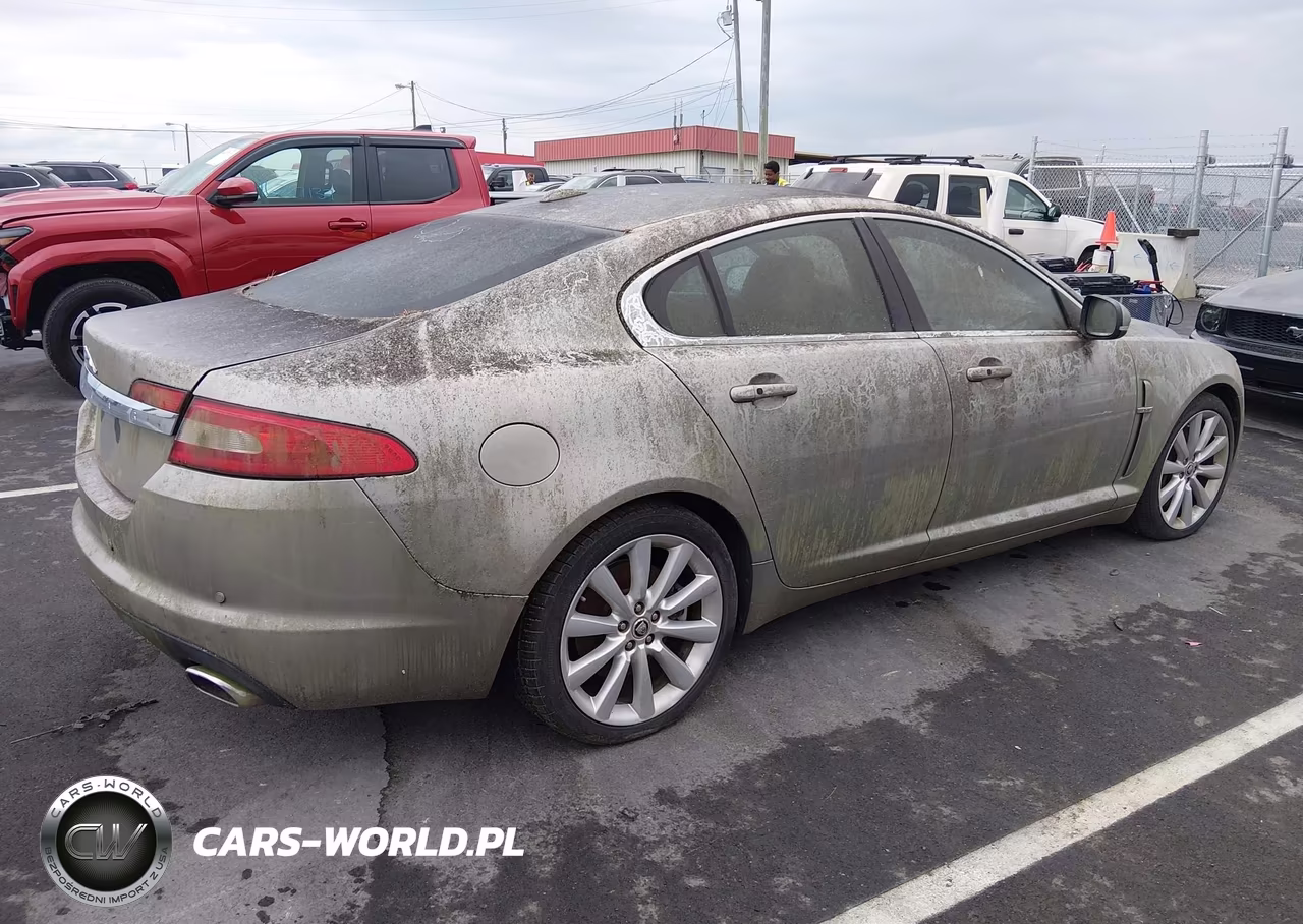 2011 Jaguar Xf Premium VIN:SAJWA0GB0BLS19090 - 4