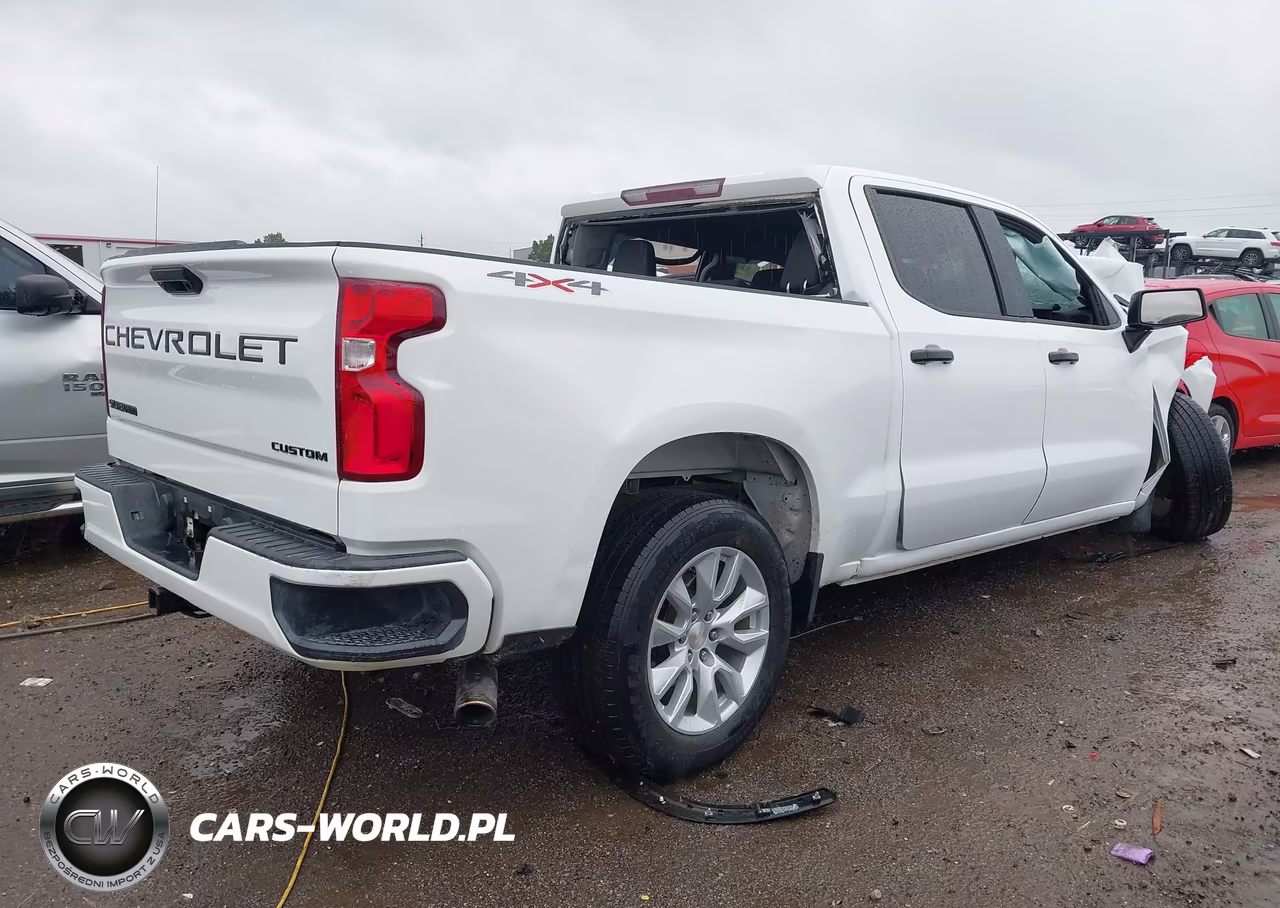 2020 Chevrolet Silverado 1500 4Wd Short Bed Custom VIN:3GCPYBEH2LG101364 - 4