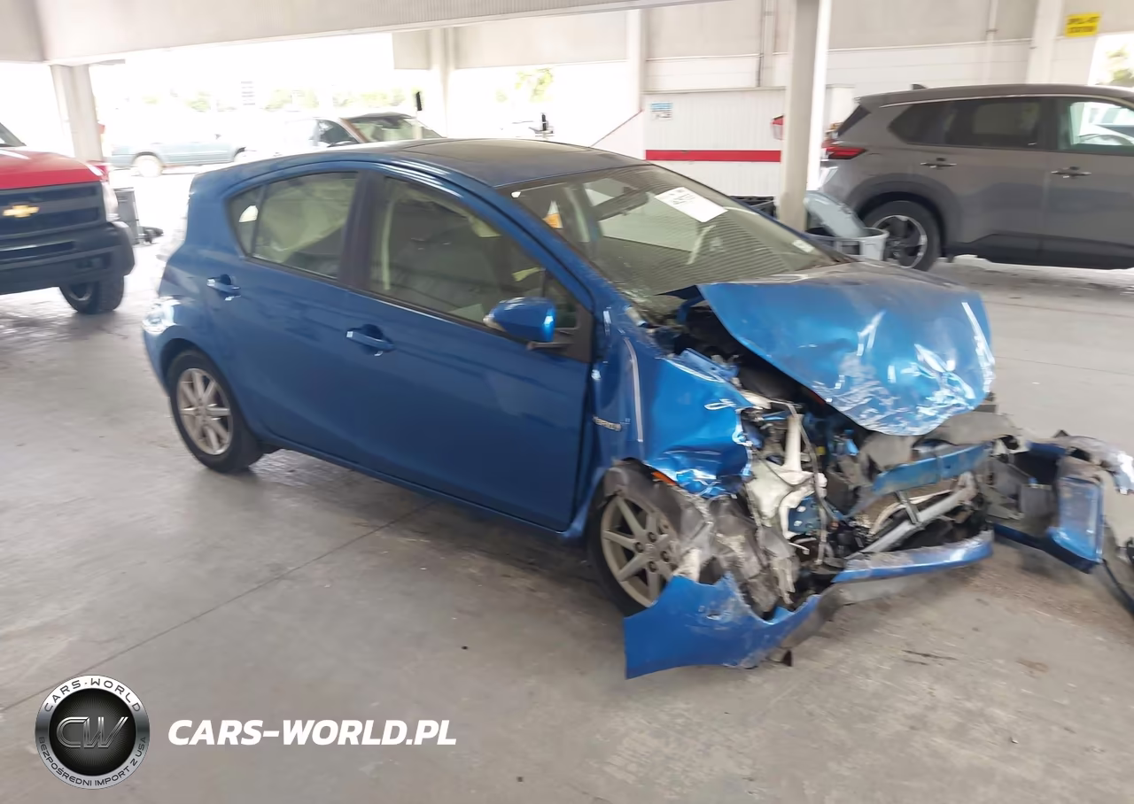 2014 Toyota Prius C Three