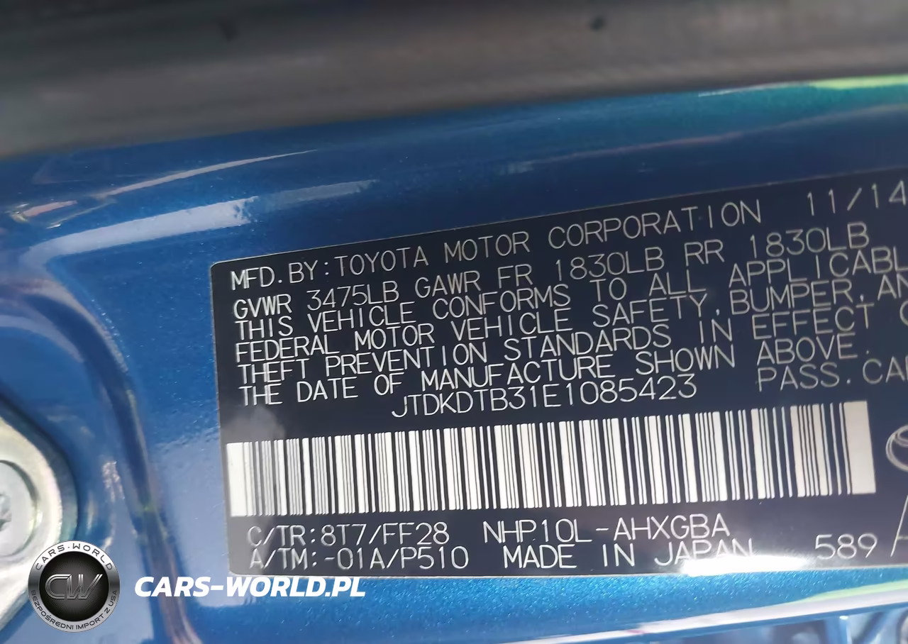 2014 Toyota Prius C Three VIN:JTDKDTB31E1085423 - 9