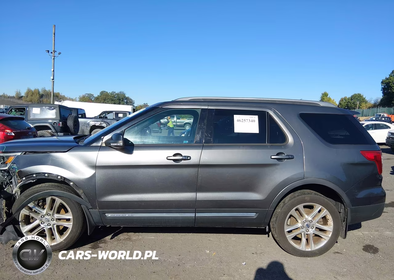 2016 Ford Explorer Xlt VIN:1FM5K8D82GGA33366 - 14