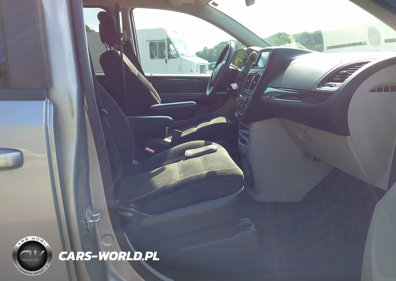 2018 Dodge Grand Caravan Se VIN:2C4RDGBG3JR313162 - 5