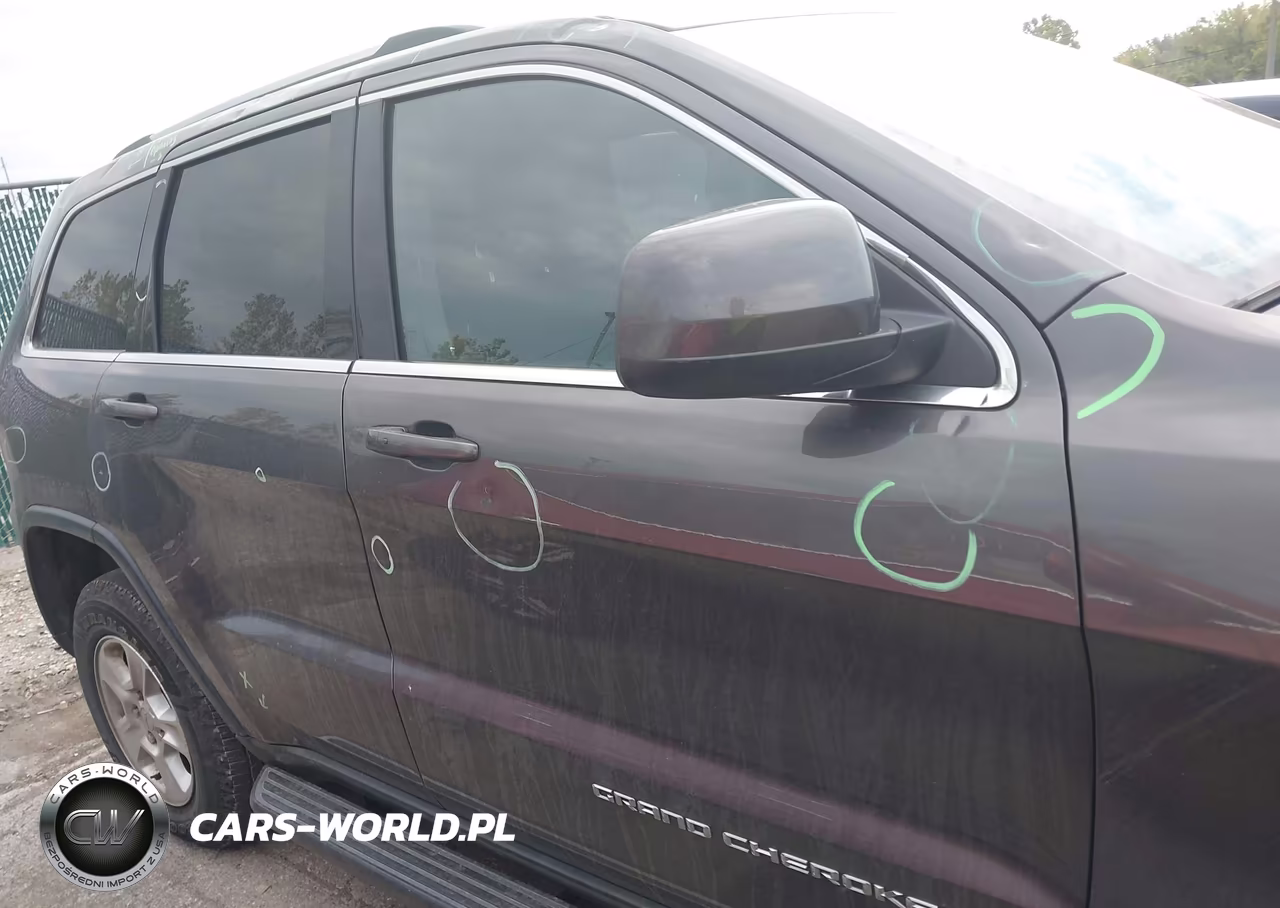 2015 Jeep Grand Cherokee Laredo VIN:1C4RJFAG2FC142313 - 13