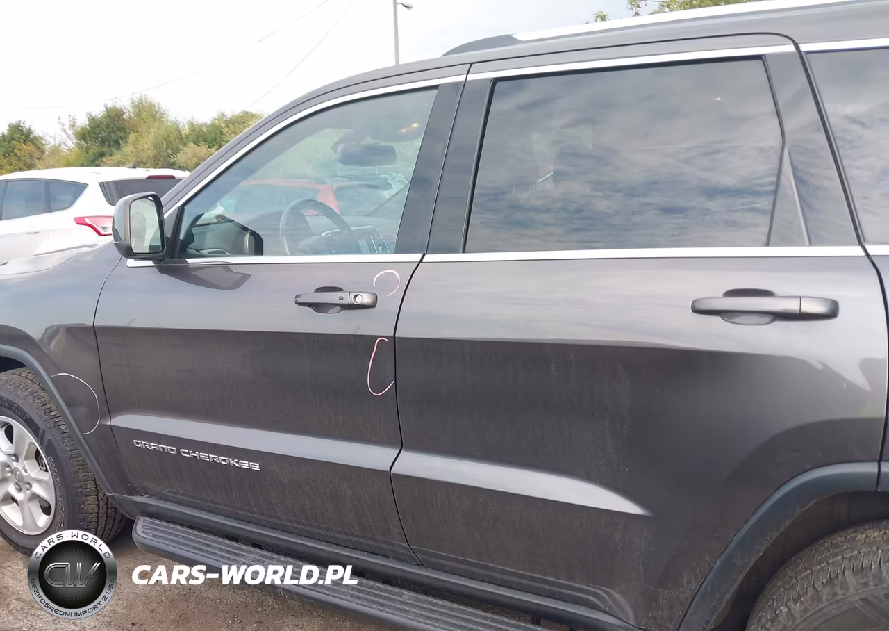2015 Jeep Grand Cherokee Laredo VIN:1C4RJFAG2FC142313 - 14