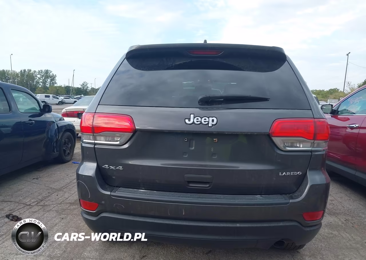 2015 Jeep Grand Cherokee Laredo VIN:1C4RJFAG2FC142313 - 16