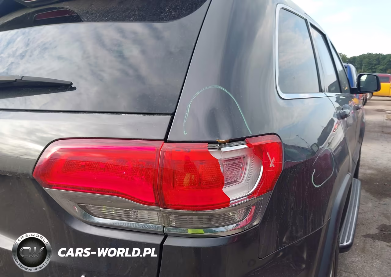 2015 Jeep Grand Cherokee Laredo VIN:1C4RJFAG2FC142313 - 19