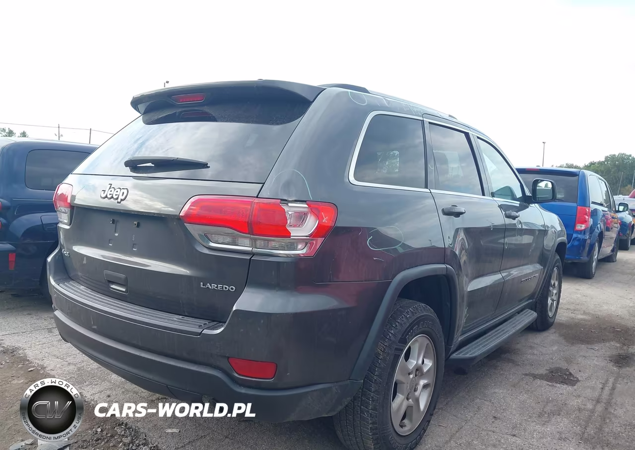 2015 Jeep Grand Cherokee Laredo VIN:1C4RJFAG2FC142313 - 4