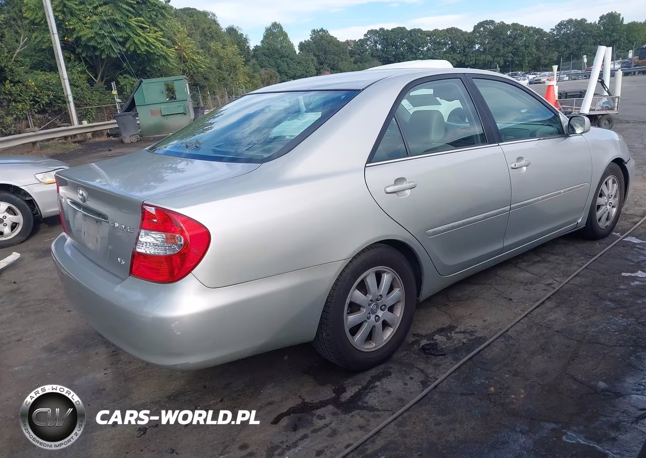 2003 Toyota Camry Xle V6 VIN:4T1BF30KX3U554536 - 4