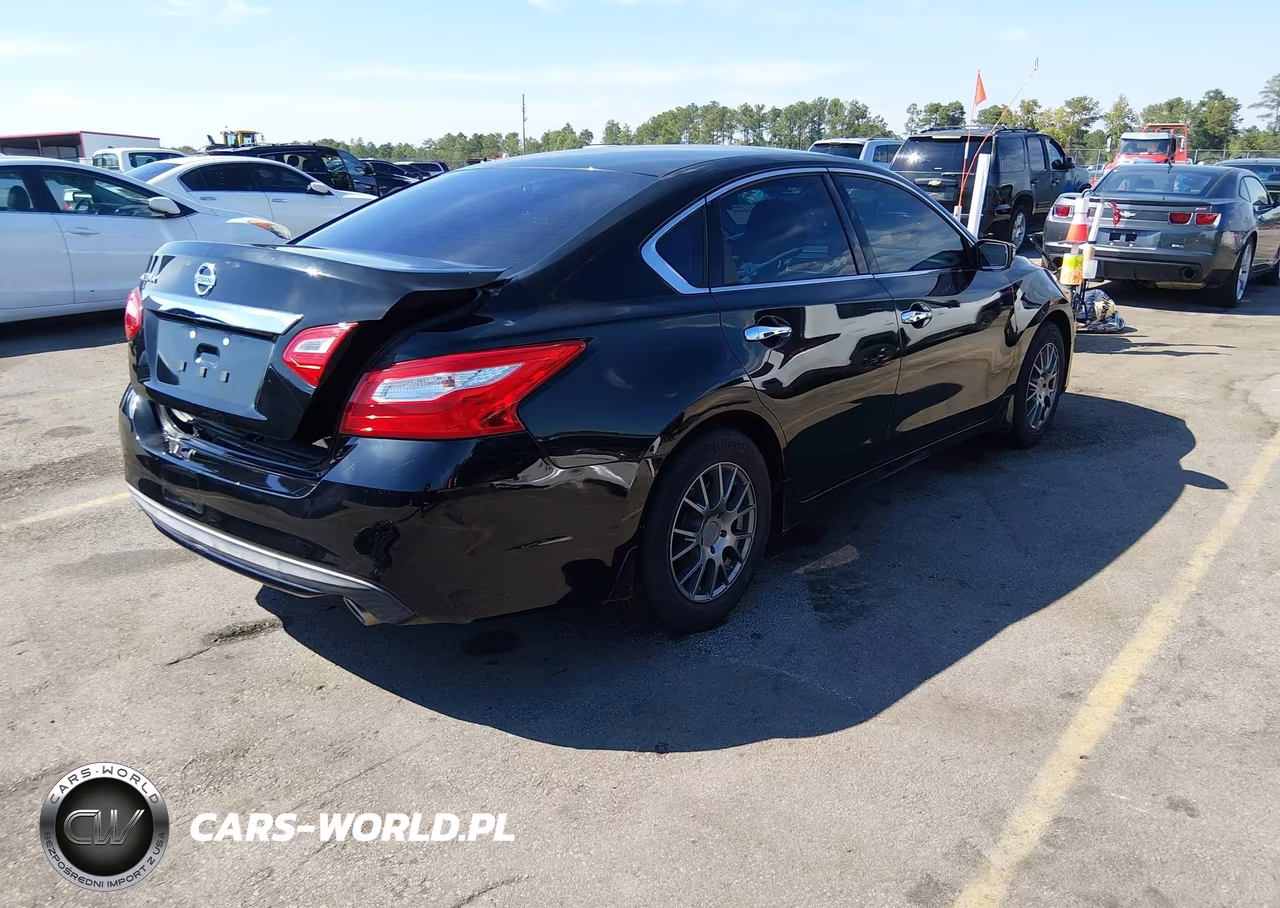 2016 Nissan Altima 2.5 S VIN:1N4AL3AP2GC246443 - 4