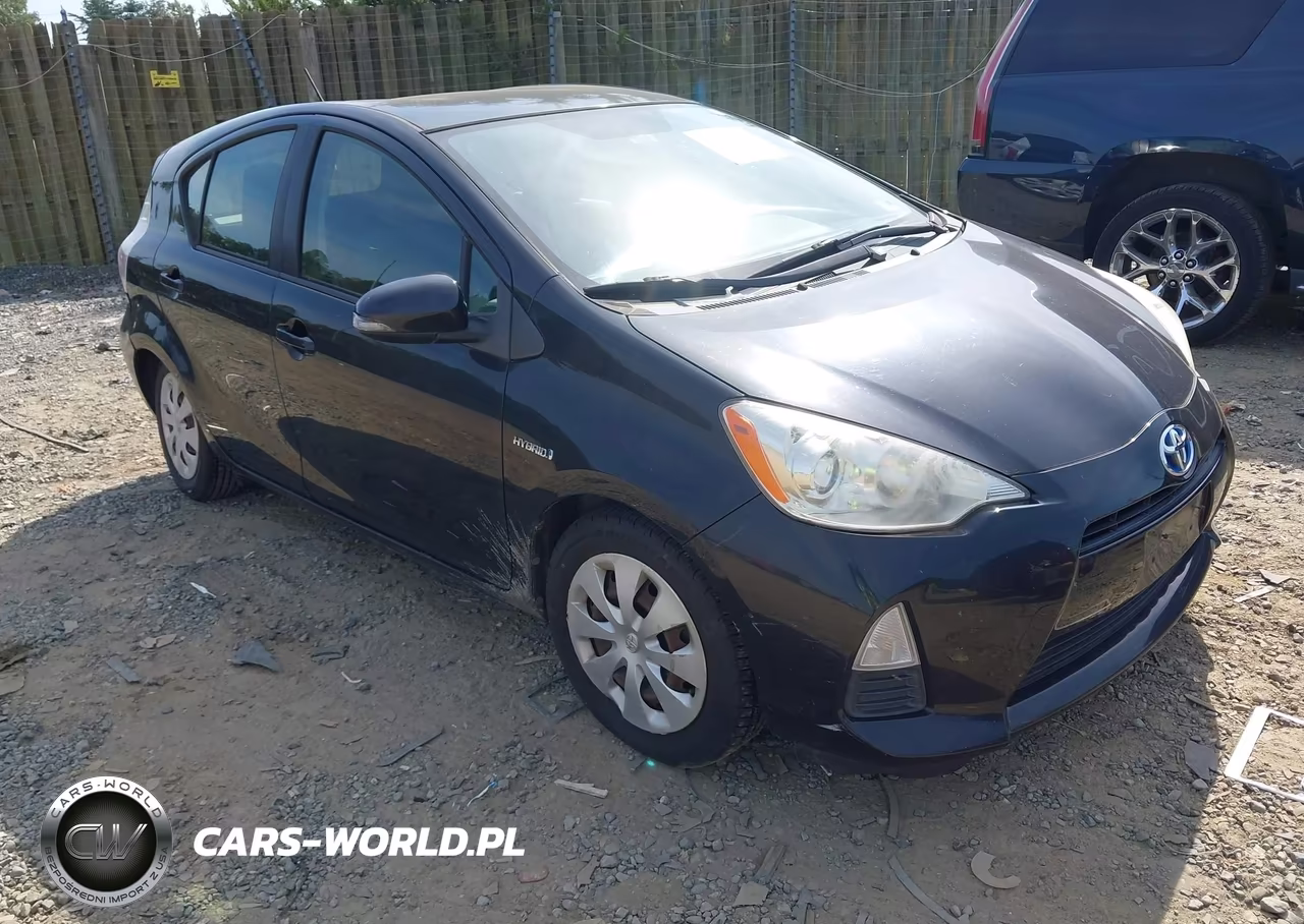 2012 Toyota Prius C Three – zdjęcie 1 z 11