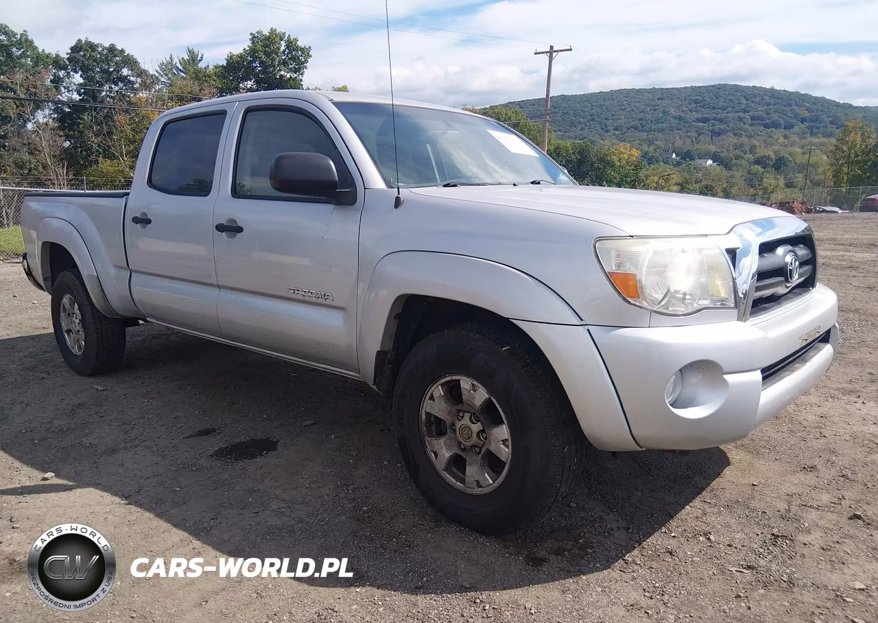 2005 Toyota Tacoma Base V6