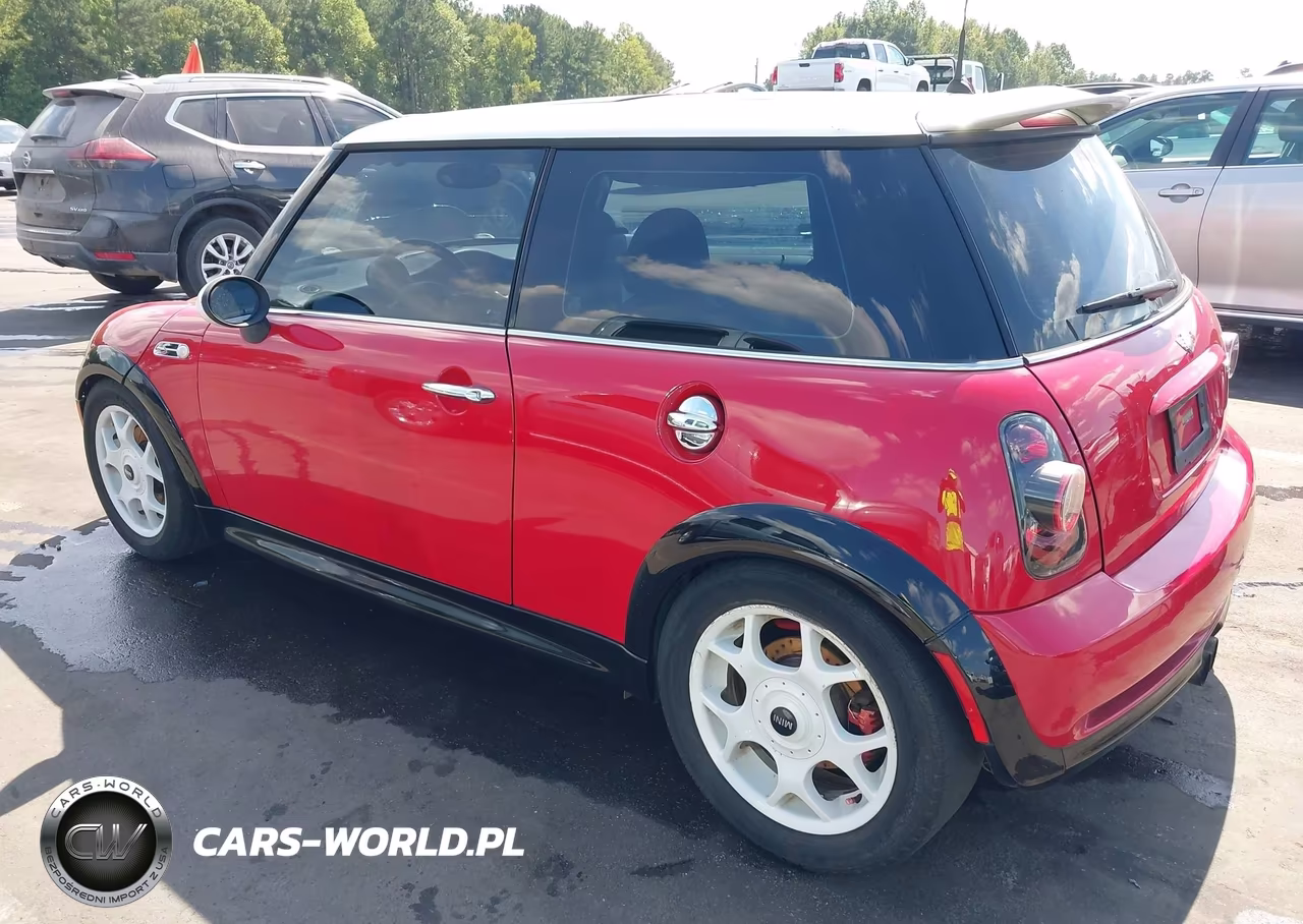 2004 Mini Cooper S VIN:WMWRE33474TD88695 - 3