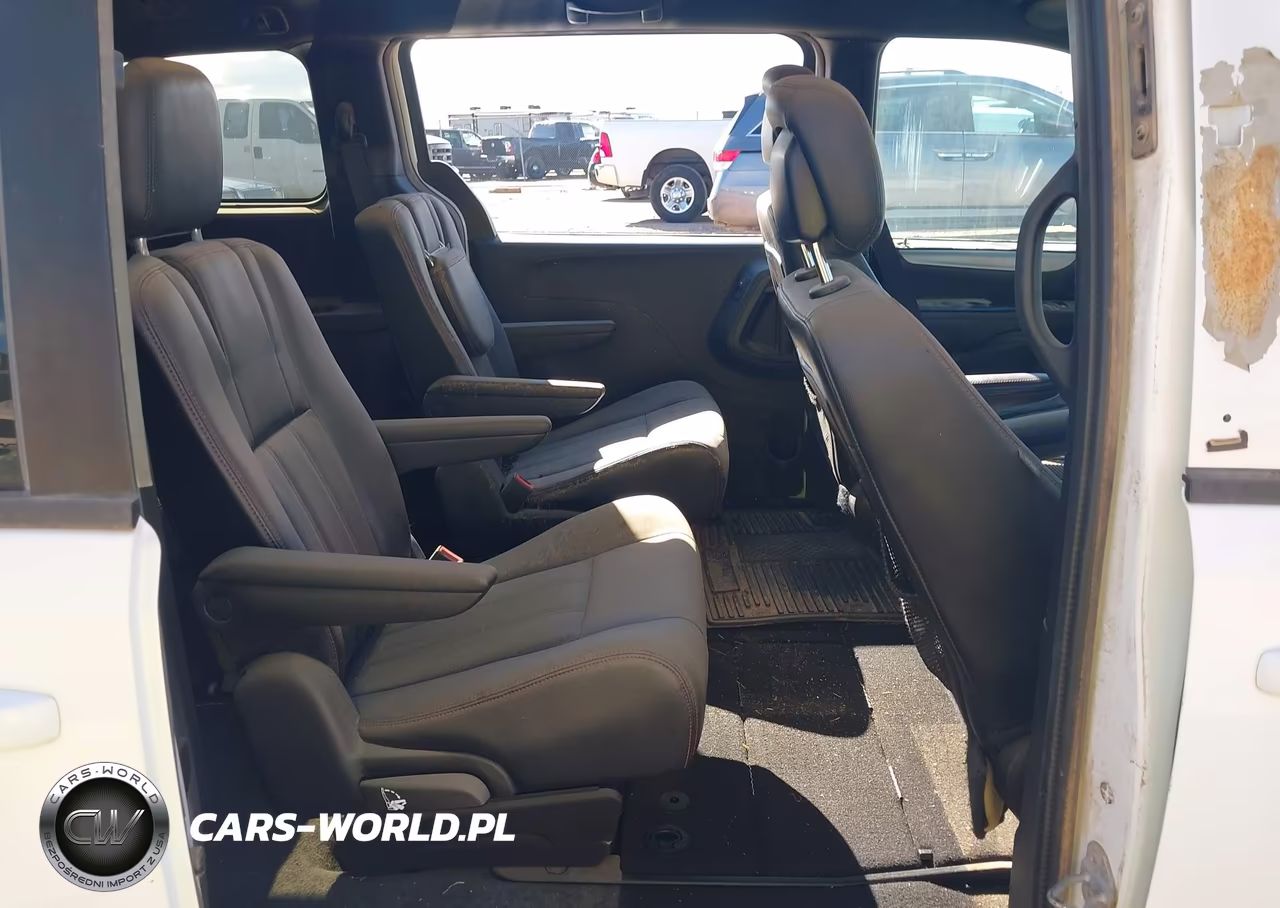 2016 Dodge Grand Caravan R-T VIN:2C4RDGEG2GR265609 - 8