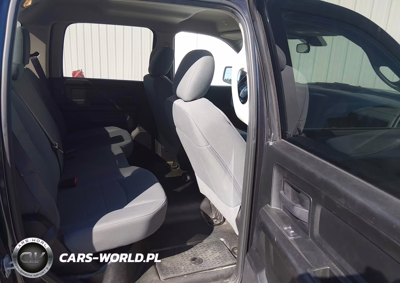 2018 Ram 2500 Tradesman 4X2 8' Box VIN:3C6TR4HT1JG356003 - 8