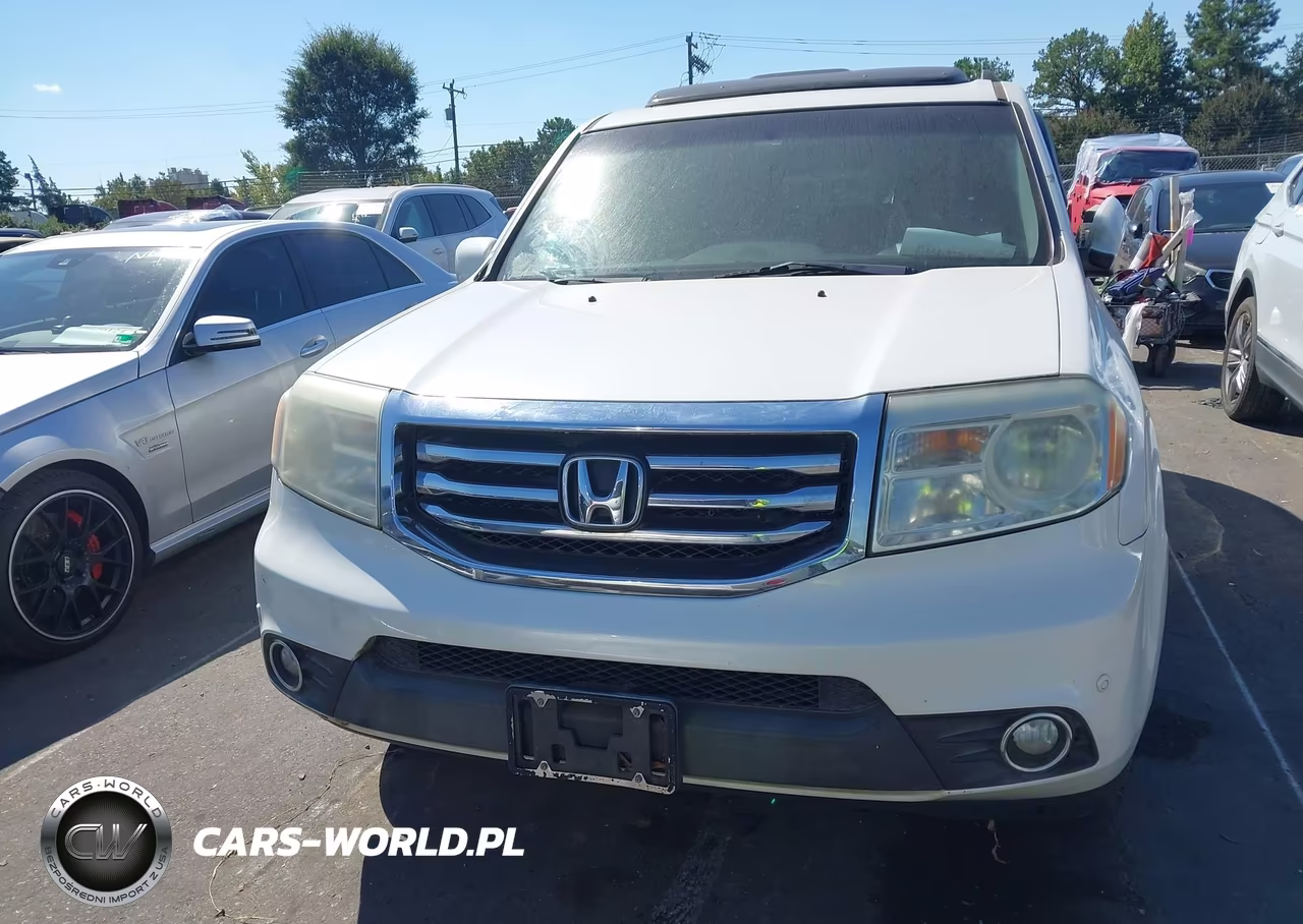 2012 Honda Pilot Touring VIN:5FNYF3H98CB008410 - 12