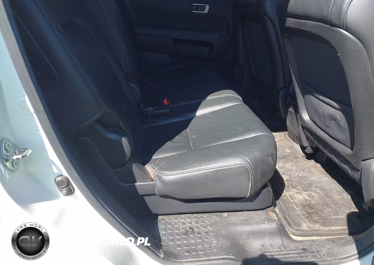 2012 Honda Pilot Touring VIN:5FNYF3H98CB008410 - 8