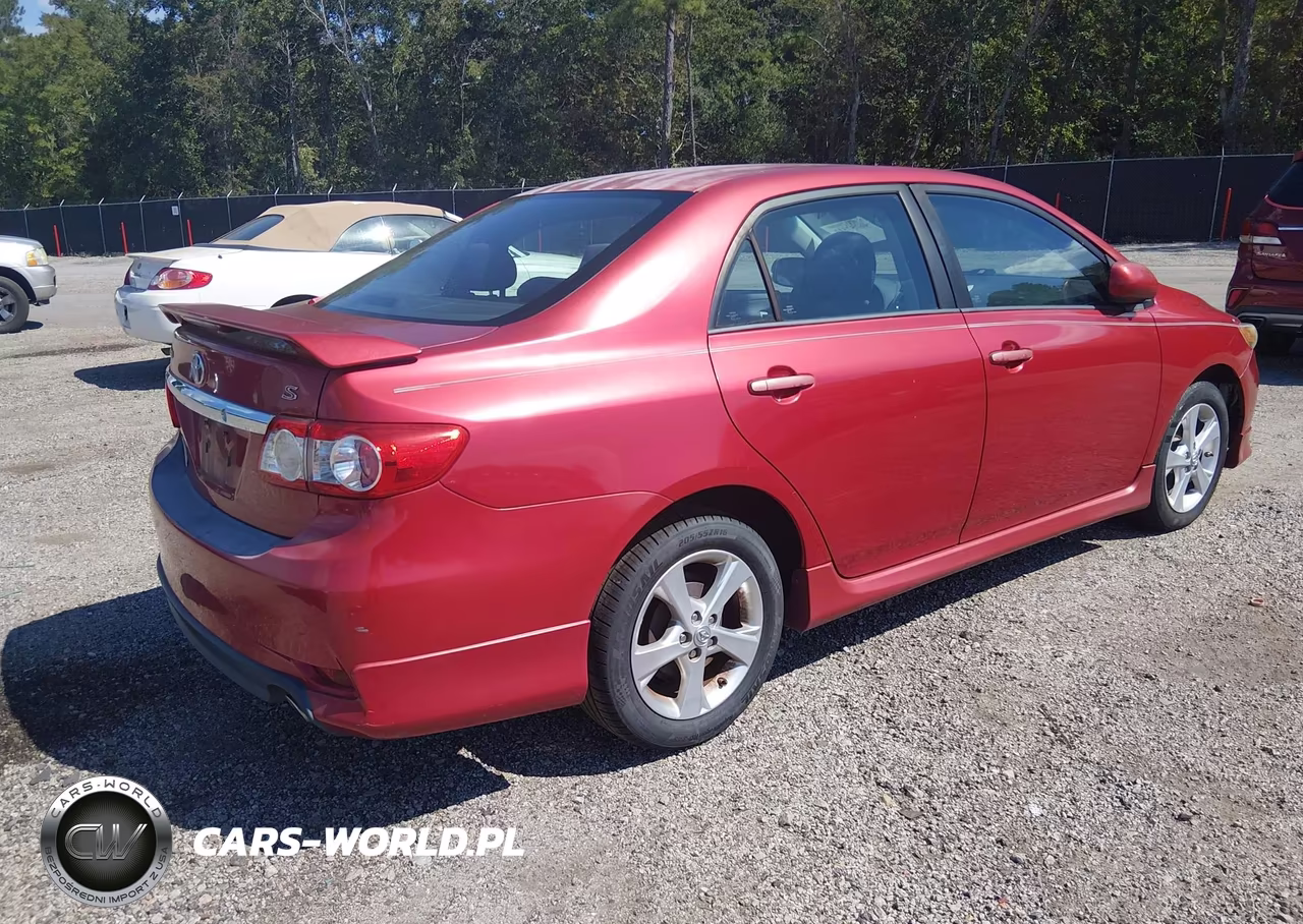 2011 Toyota Corolla S VIN:2T1BU4EE8BC670526 - 4