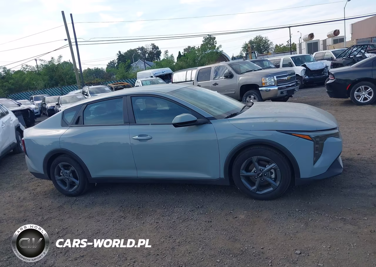 2025 Kia K4 Lxs VIN:3KPFT4DE4SE221688 - 13