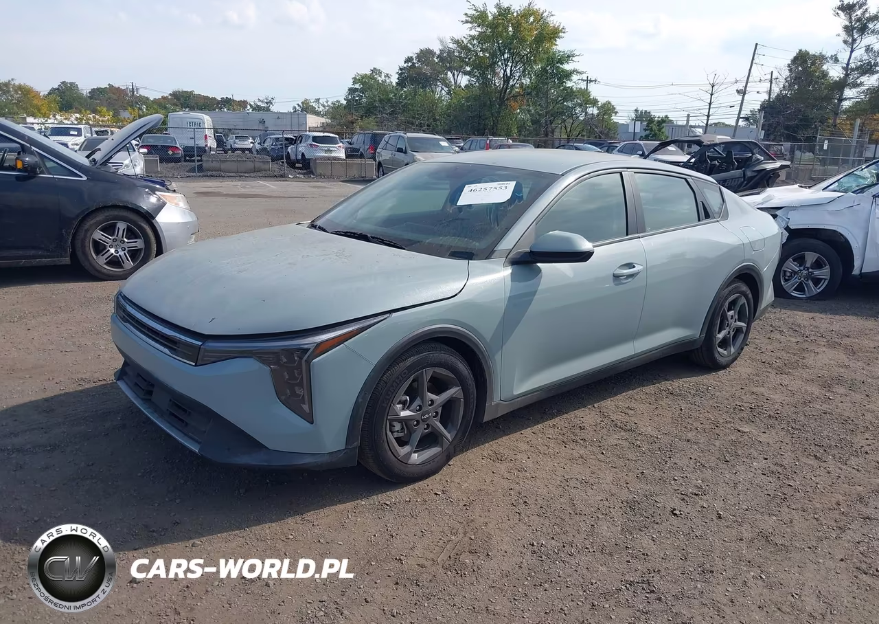 2025 Kia K4 Lxs VIN:3KPFT4DE4SE221688 - 2
