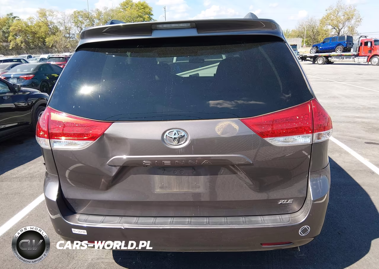 2011 Toyota Sienna Xle V6 VIN:5TDYK3DC9BS058109 - 16