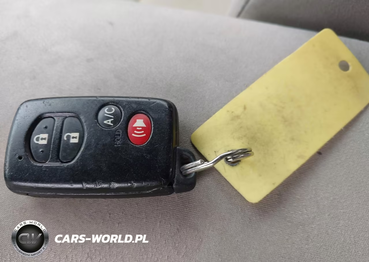 2012 Toyota Prius Three VIN:JTDKN3DU9C5493046 - 11
