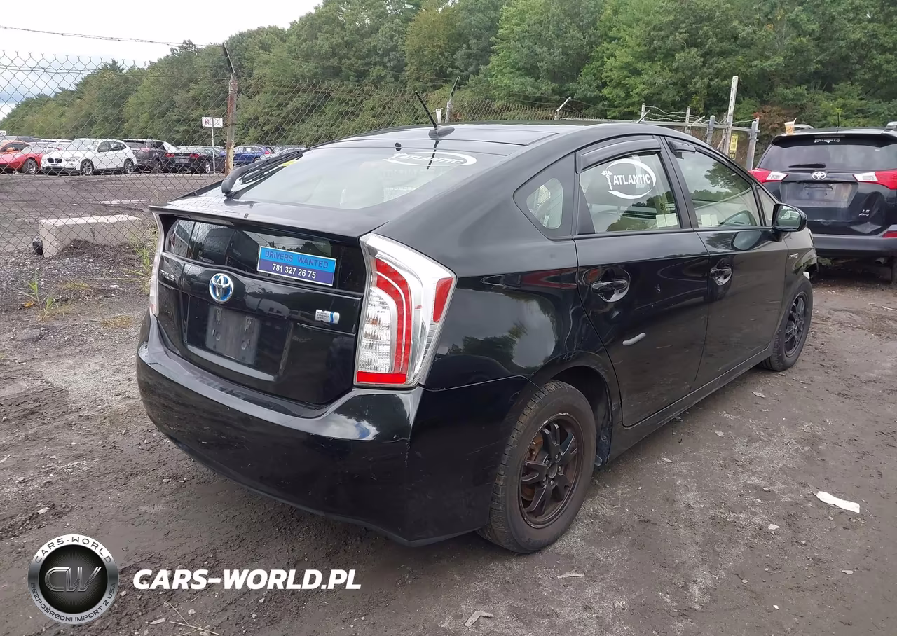 2012 Toyota Prius Three VIN:JTDKN3DU9C5493046 - 4