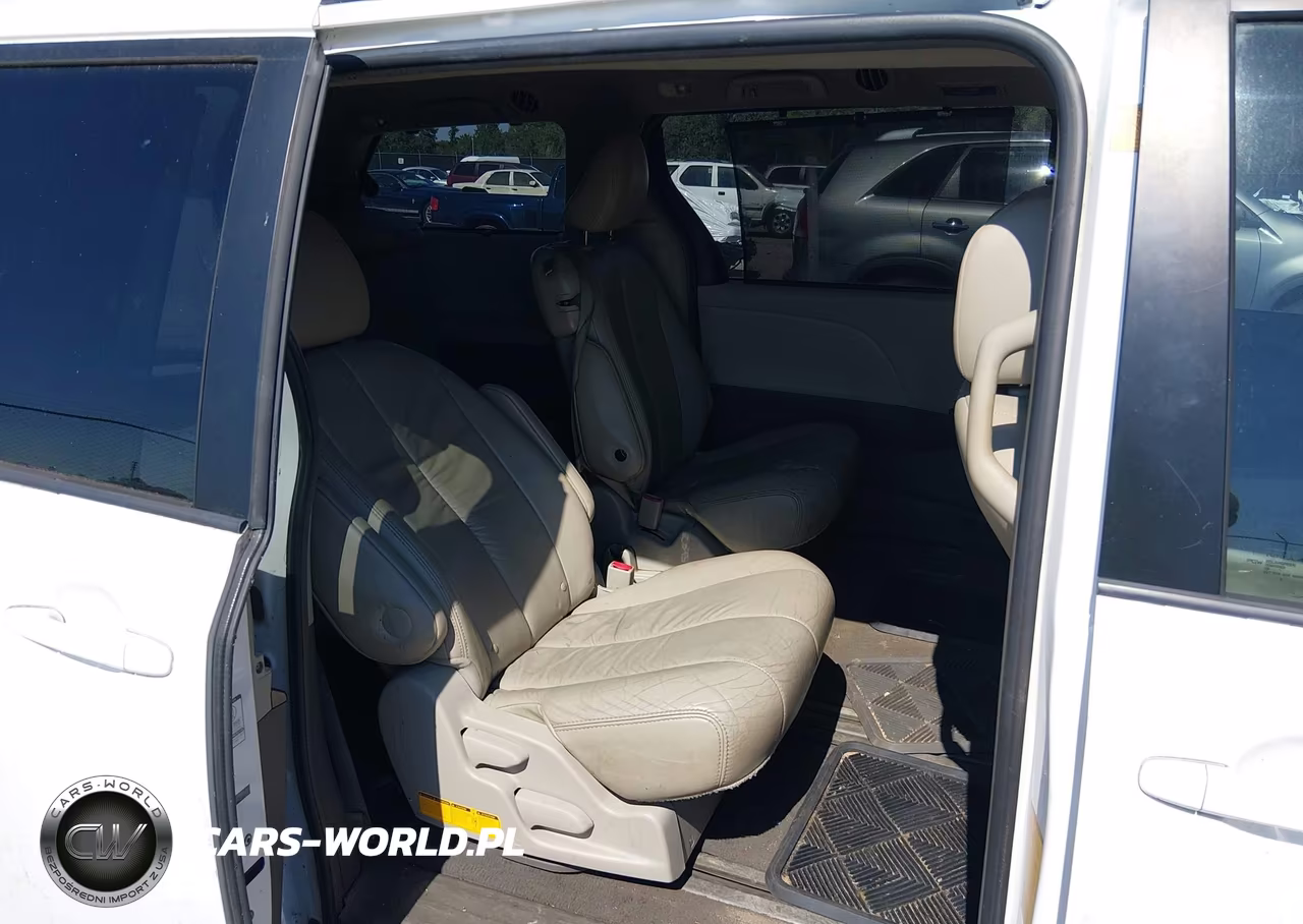 2011 Toyota Sienna Xle V6 VIN:5TDYK3DC1BS154509 - 8