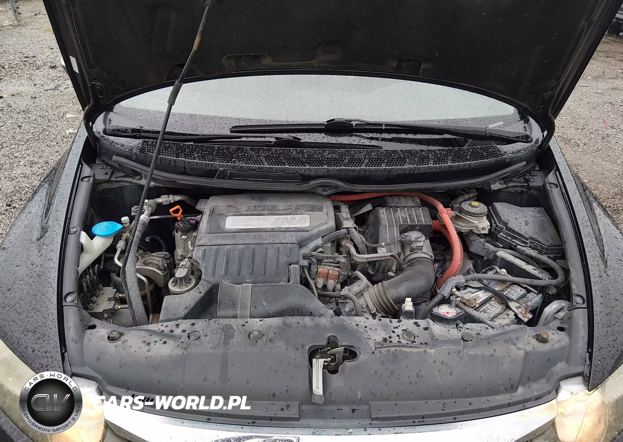 2010 Honda Civic Hybrid VIN:JHMFA3F27AS000339 - 10