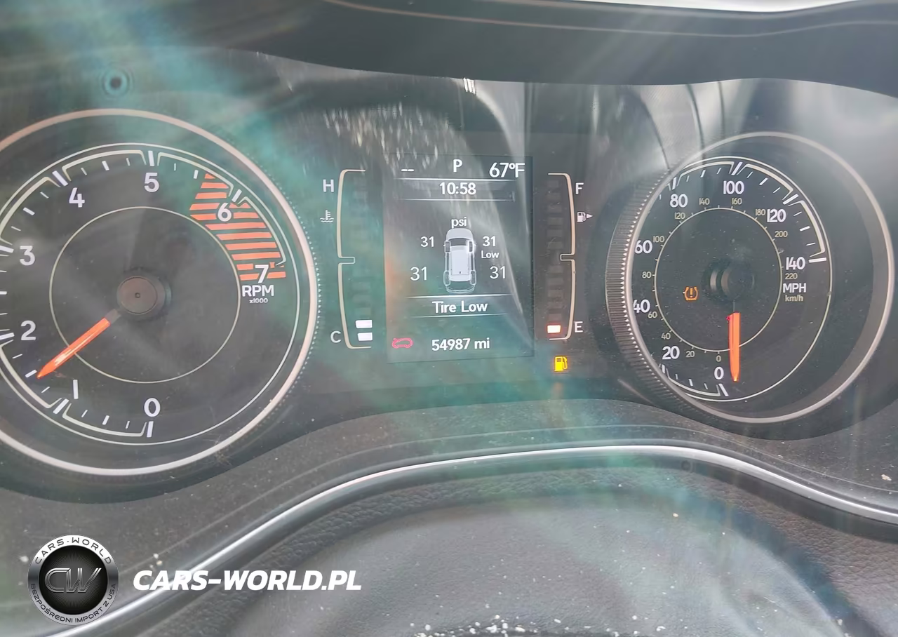 2019 Jeep Cherokee VIN:1C4PJMLN9KD190659 - 7