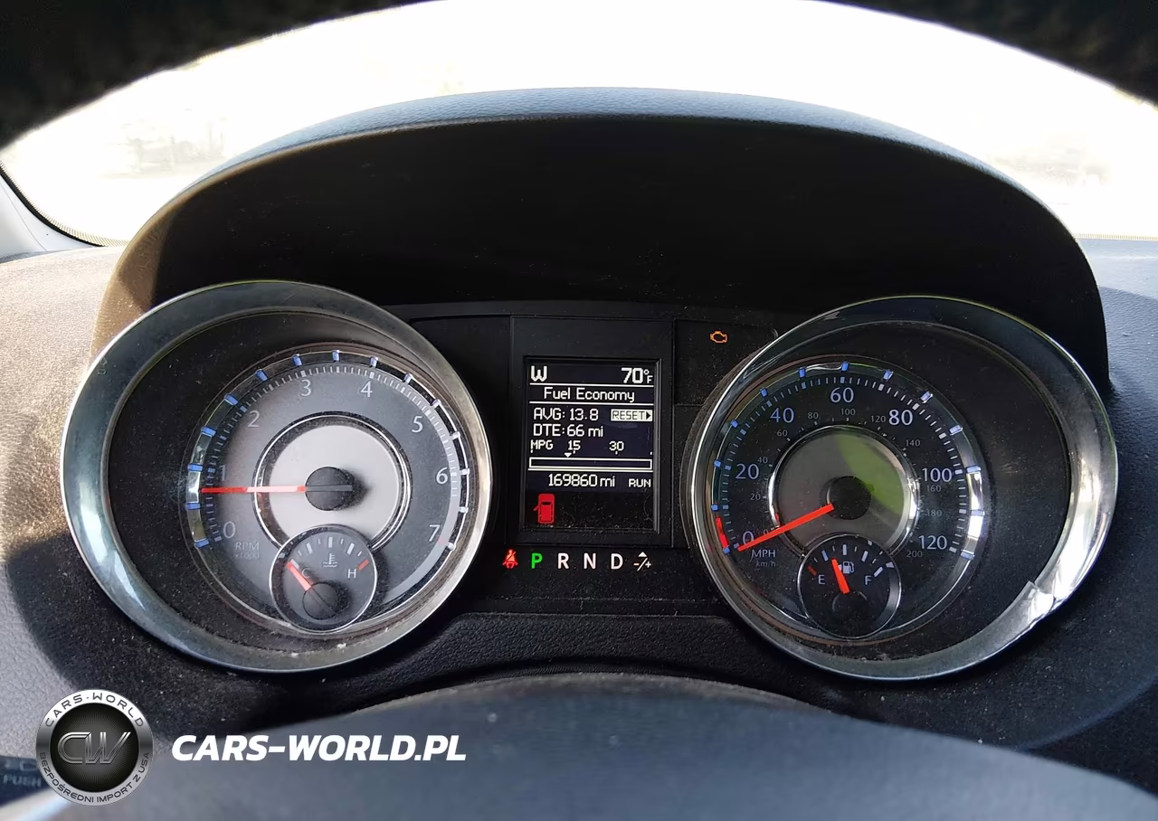 2013 Chrysler Town & Country Touring VIN:2C4RC1BG8DR526435 - 7