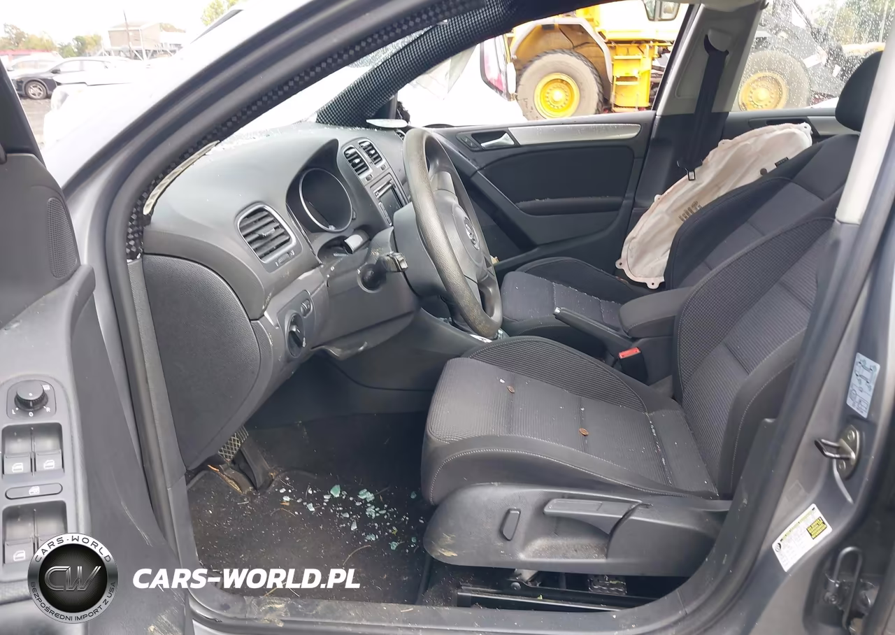 2012 Volkswagen Golf 2.5L 4-Door VIN:WVWDB7AJ1CW231955 - 5